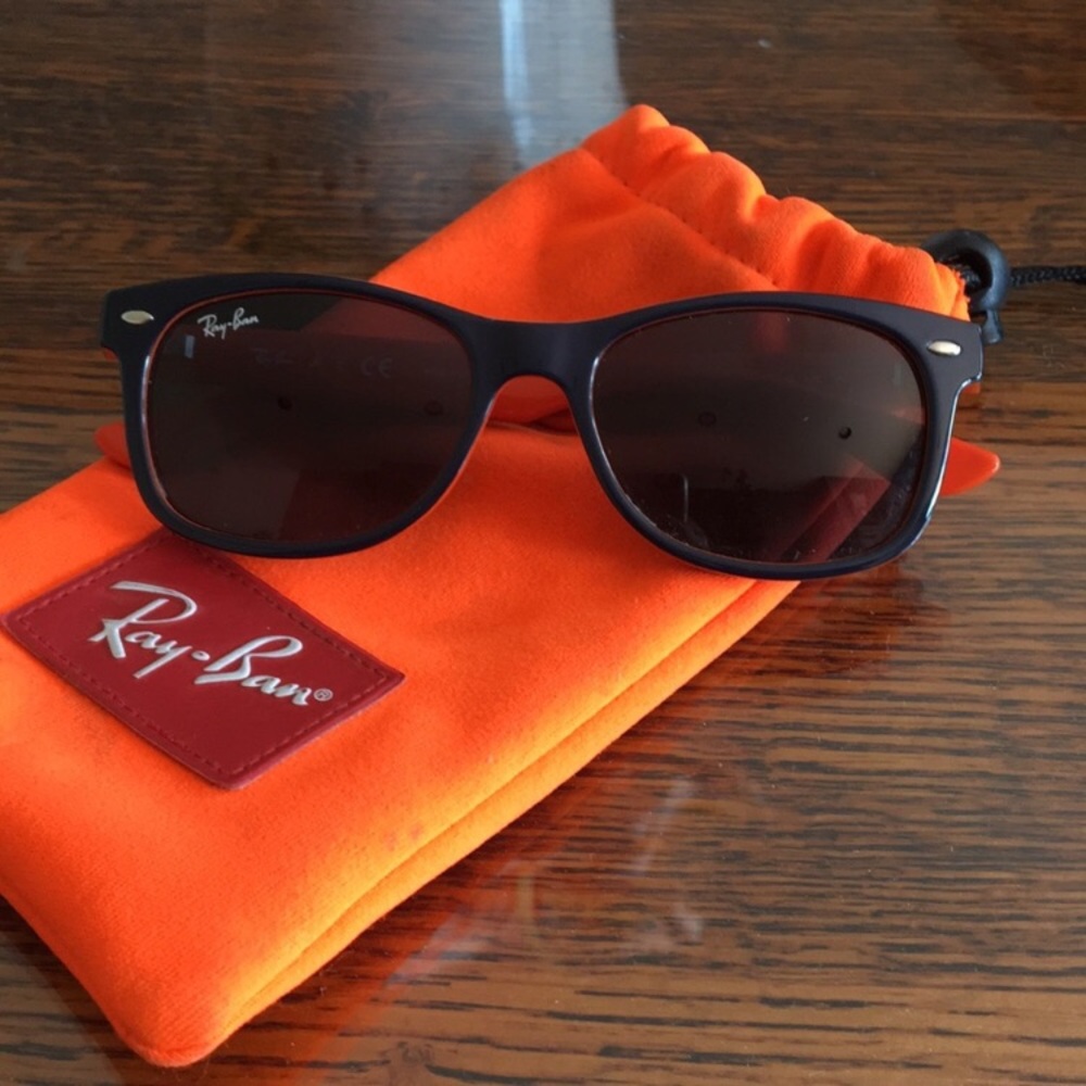 Ray ban